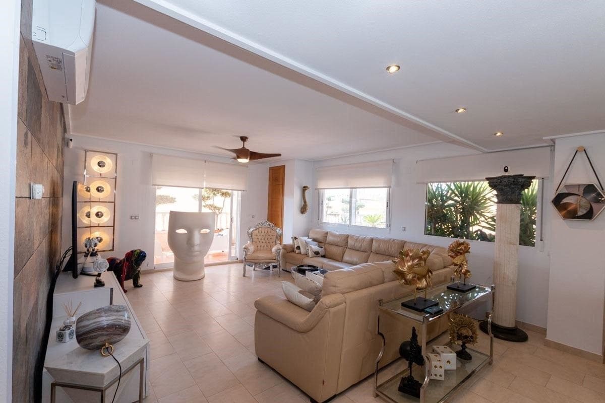 3 soverom Leilighet til salgs i Orihuela Costa med svømmebasseng - € 395 000 (Ref: 10028467)