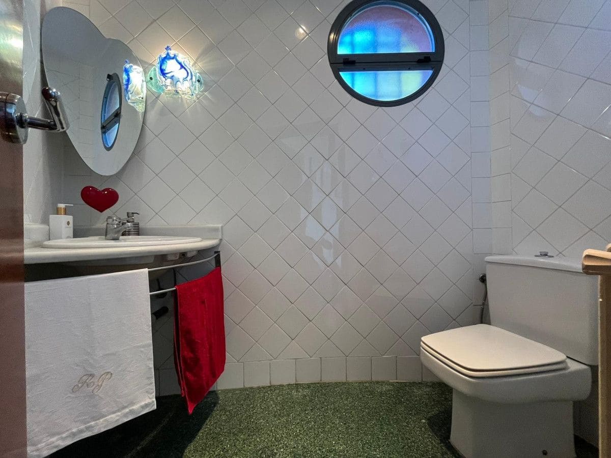 4 makuuhuone Huvila myytävänä paikassa Orihuela Costa mukana uima-altaan - 1 300 000 € (Ref: 10028469)