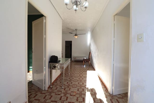 4 bedroom Villa for sale in Benijófar - € 160,000 (Ref: 10028470)