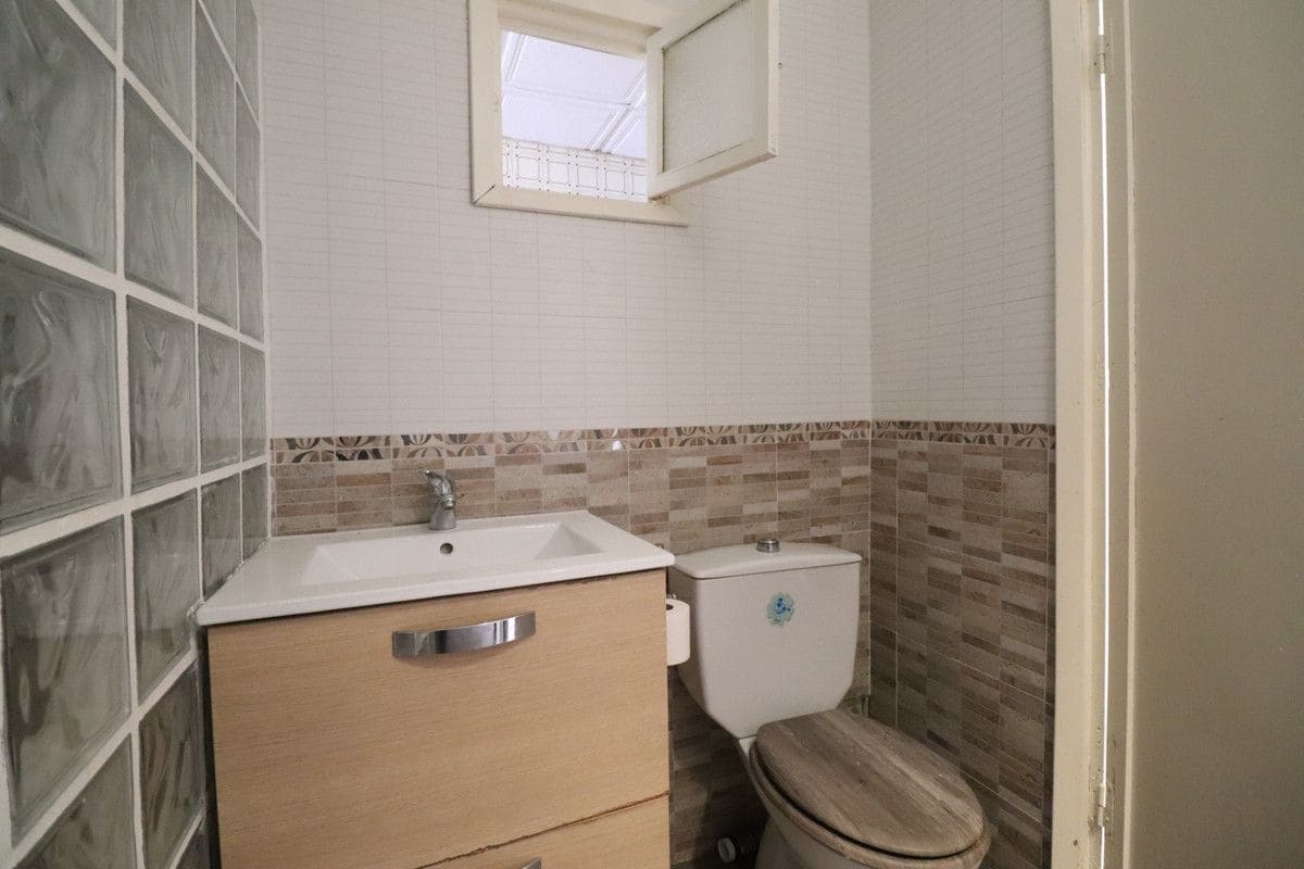 4 bedroom Villa for sale in Benijofar - € 160,000 (Ref: 10028470)