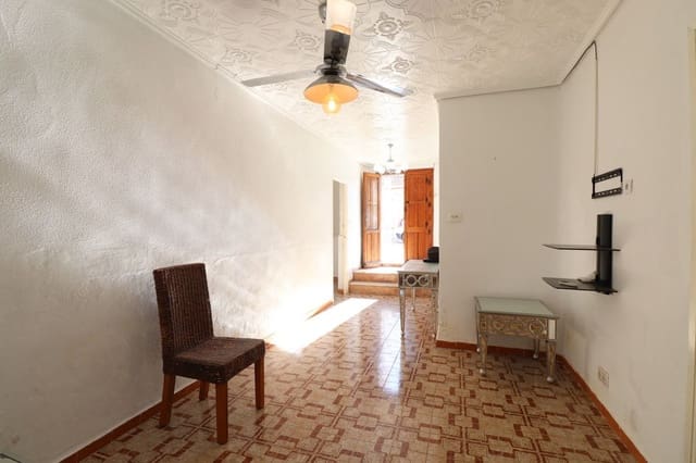 4 bedroom Villa for sale in Benijófar - € 160,000 (Ref: 10028470)