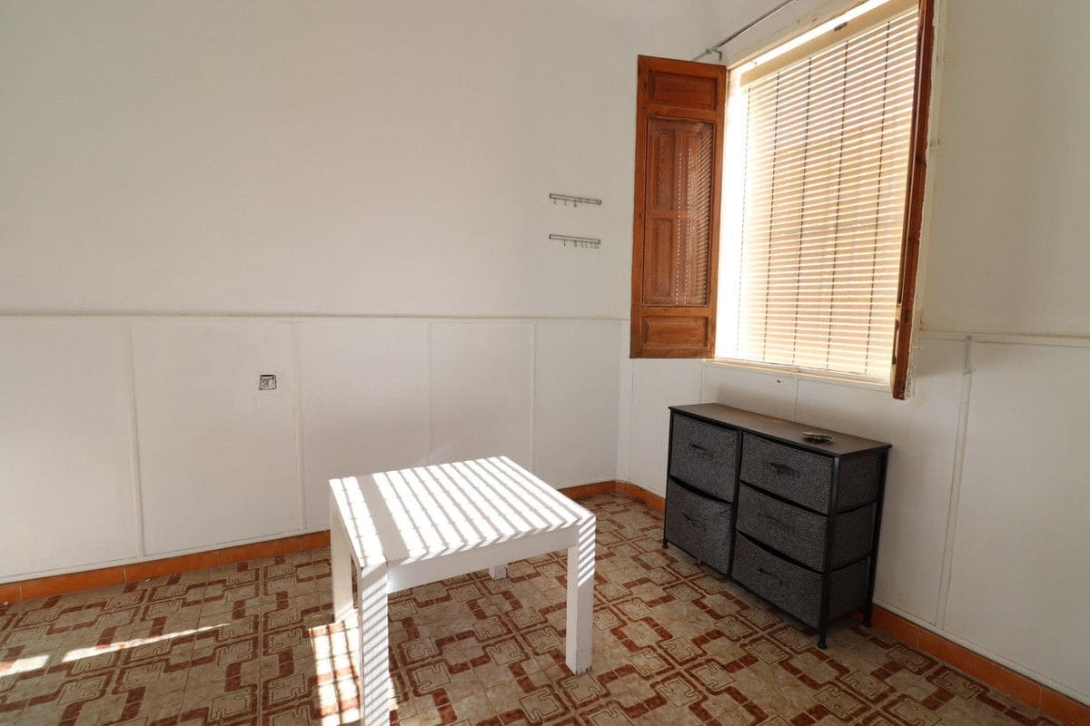 4 bedroom Villa for sale in Benijofar - € 160,000 (Ref: 10028470)