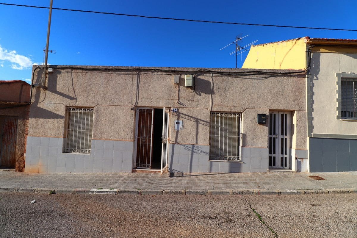 4 bedroom Villa for sale in Benijofar - € 160,000 (Ref: 10028470)