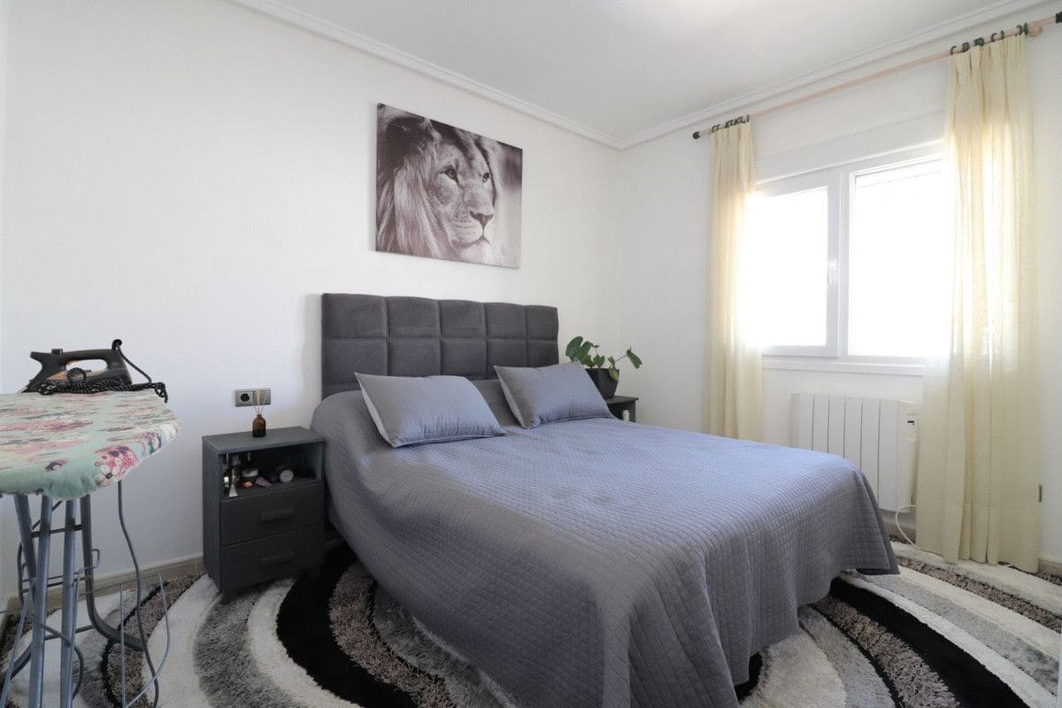 3 Zimmer Villa zu verkaufen in Benijofar mit Pool - 350.000 € (Ref: 10028471)