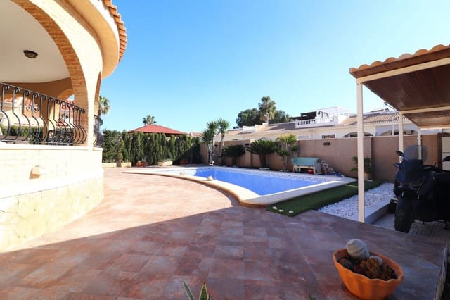 3 Zimmer Villa zu verkaufen in Benijófar mit Pool - 350.000 € (Ref: 10028471)