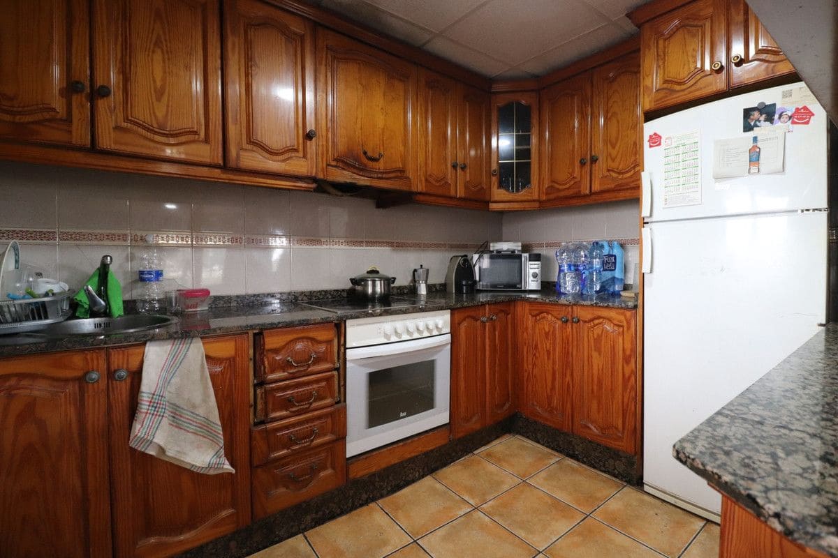 5 makuuhuone Huvila myytävänä paikassa Almoradi - 169 000 € (Ref: 10028472)