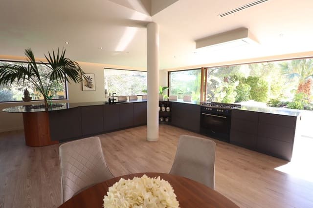 5 soverom Villa til salgs i Aspe med svømmebasseng - € 1 700 000 (Ref: 10028475)