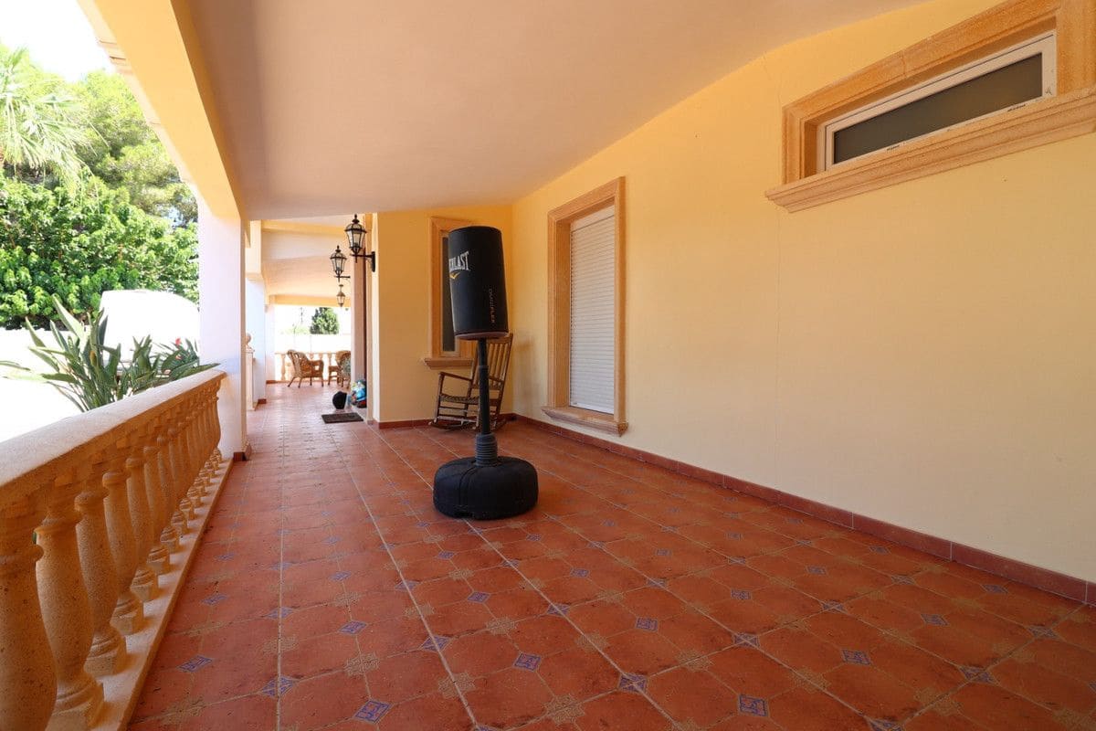 6 chambre Villa/Maison à vendre à Almoradi avec piscine - 595 000 € (Ref: 10028476)