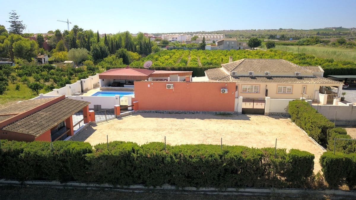6 chambre Villa/Maison à vendre à Almoradi avec piscine - 595 000 € (Ref: 10028476)