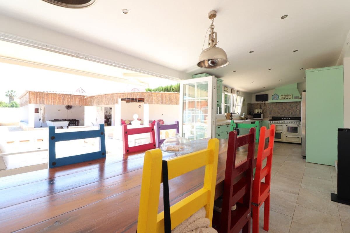 6 chambre Villa/Maison à vendre à Almoradi avec piscine - 595 000 € (Ref: 10028476)