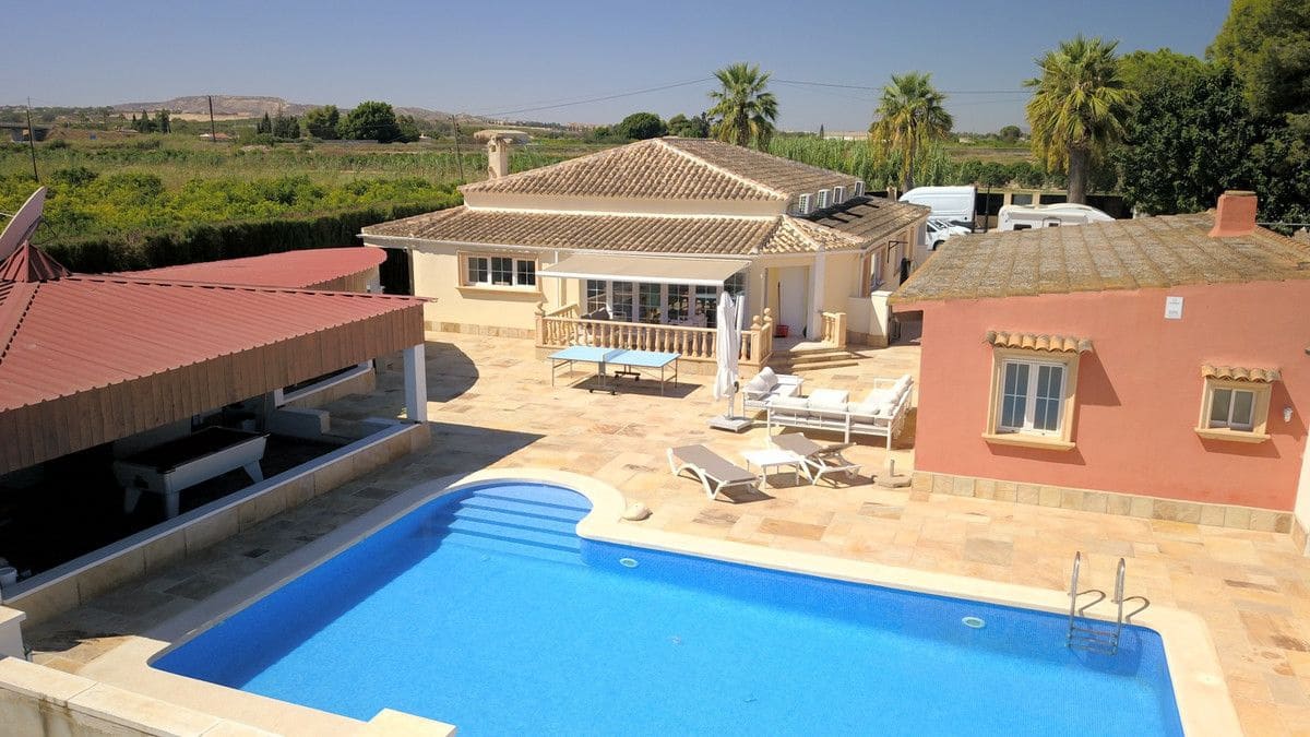6 chambre Villa/Maison à vendre à Almoradi avec piscine - 595 000 € (Ref: 10028476)