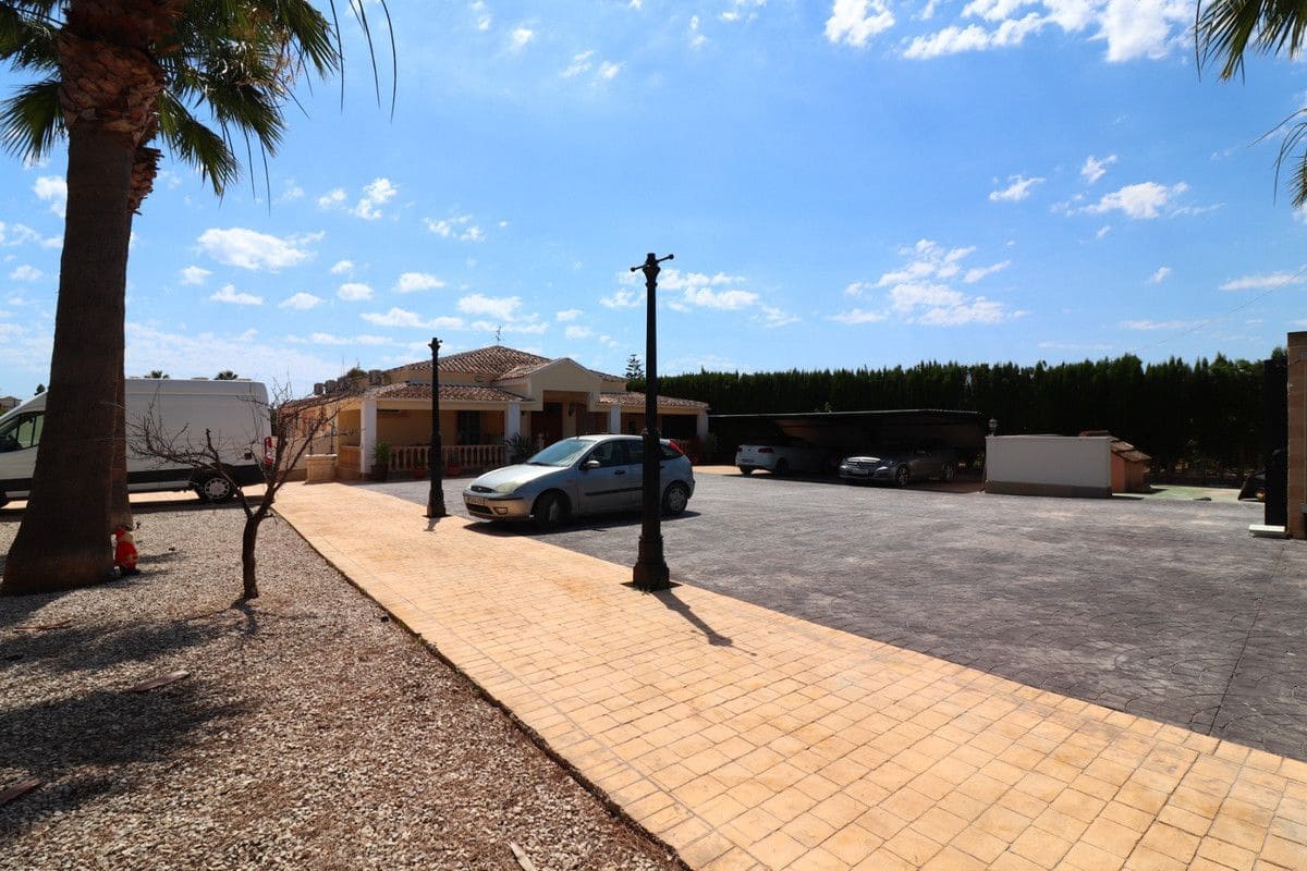 6 chambre Villa/Maison à vendre à Almoradi avec piscine - 595 000 € (Ref: 10028476)