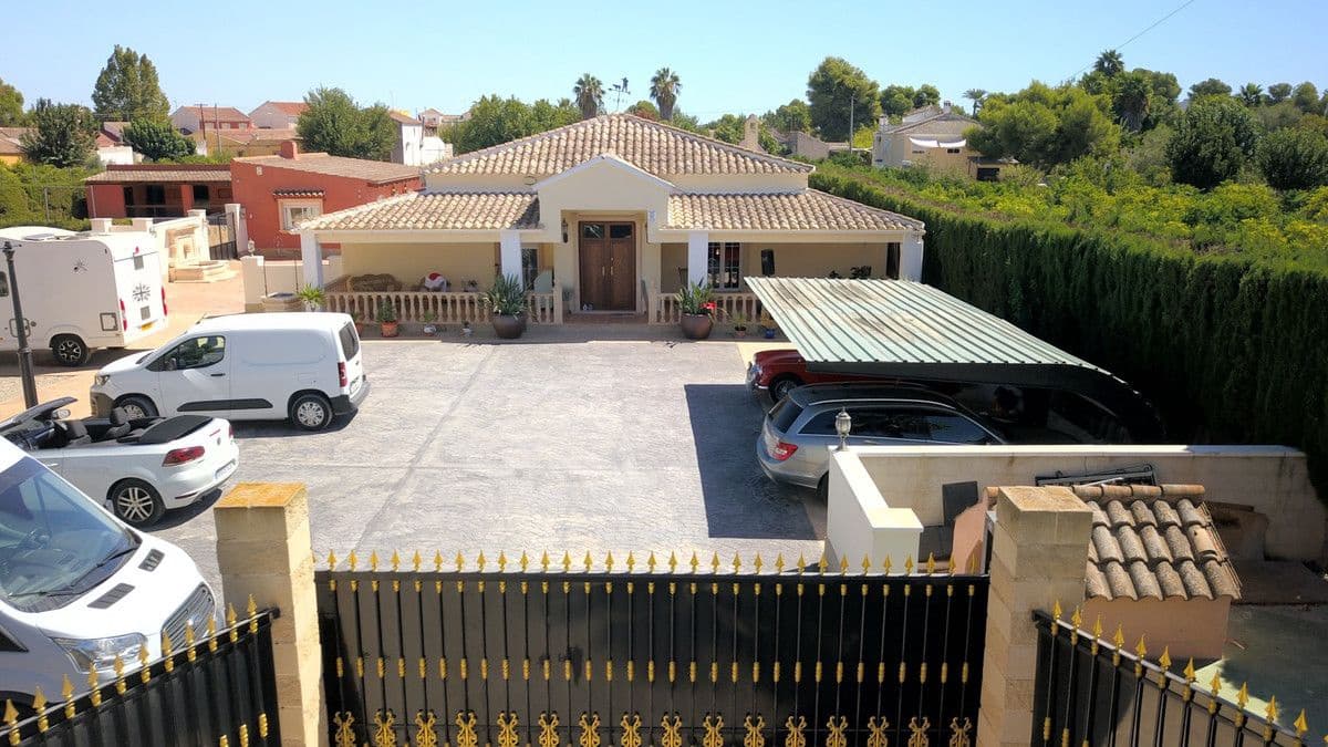 6 chambre Villa/Maison à vendre à Almoradi avec piscine - 595 000 € (Ref: 10028476)
