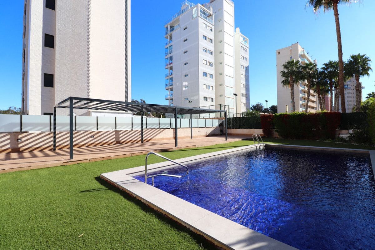 3 soveværelse Lejlighed til salg i Guardamar del Segura med swimmingpool - € 580.000 (Ref: 10028477)