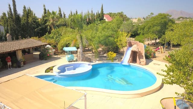 7 soveværelse Villa til salg i Catral med swimmingpool - € 975.000 (Ref: 10028478)