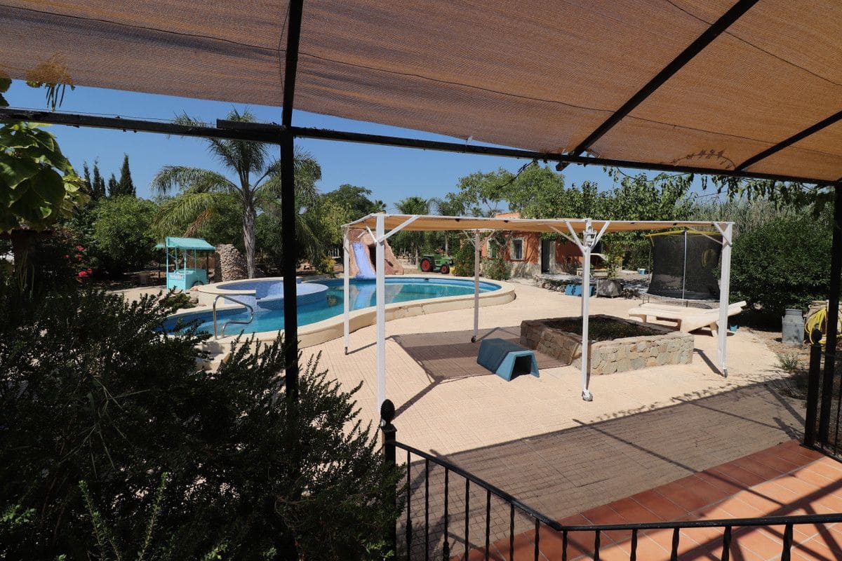 7 quarto Moradia para venda em Catral com piscina - 975 000 € (Ref: 10028478)