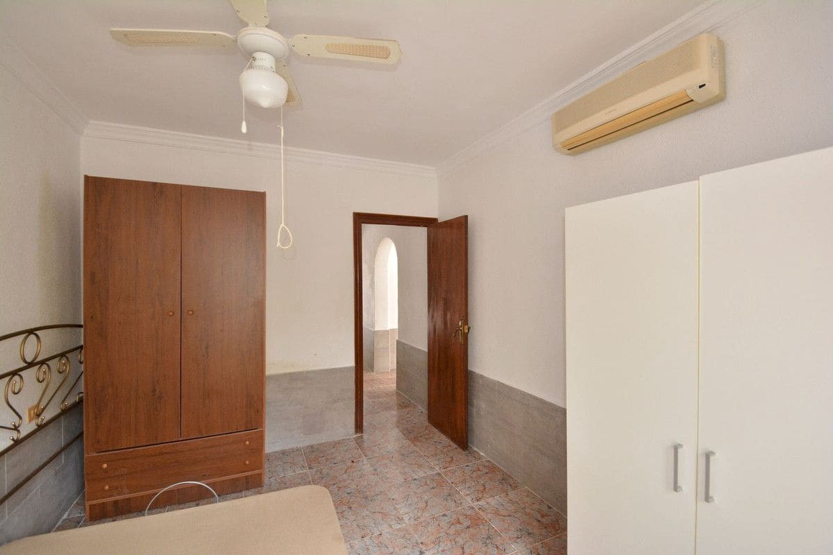 4 sypialnia Willa na sprzedaż w Torrevieja - 235 000 € (Ref: 10028484)