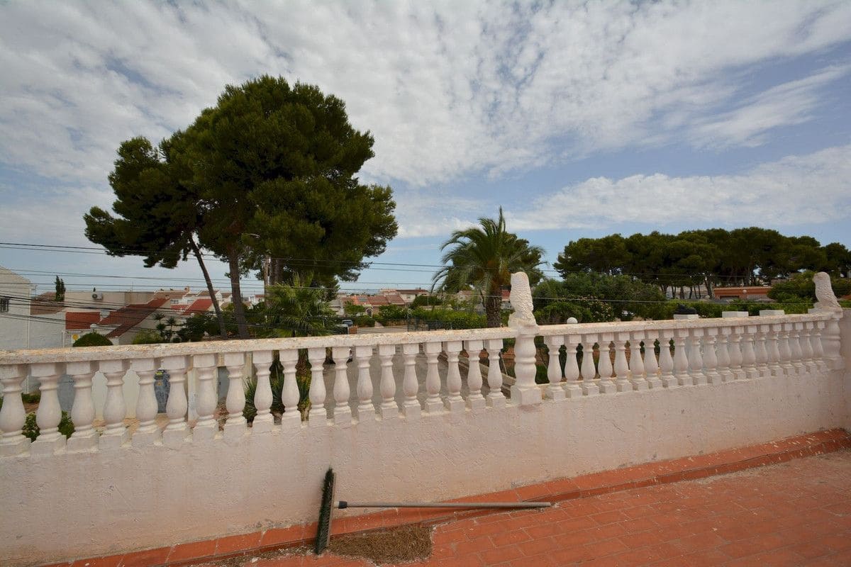 4 sypialnia Willa na sprzedaż w Torrevieja - 235 000 € (Ref: 10028484)