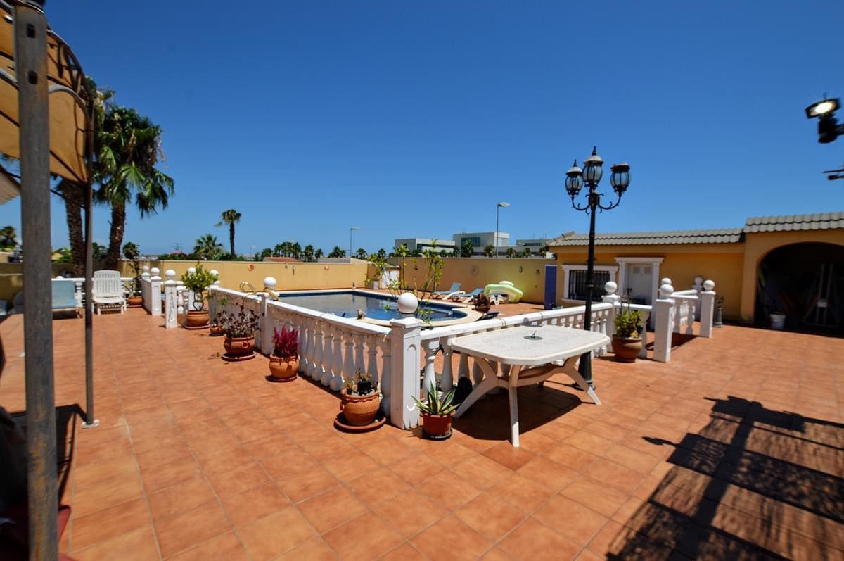 6 slaapkamer Villa te koop in La Florida met zwembad - € 610.000 (Ref: 10028485)