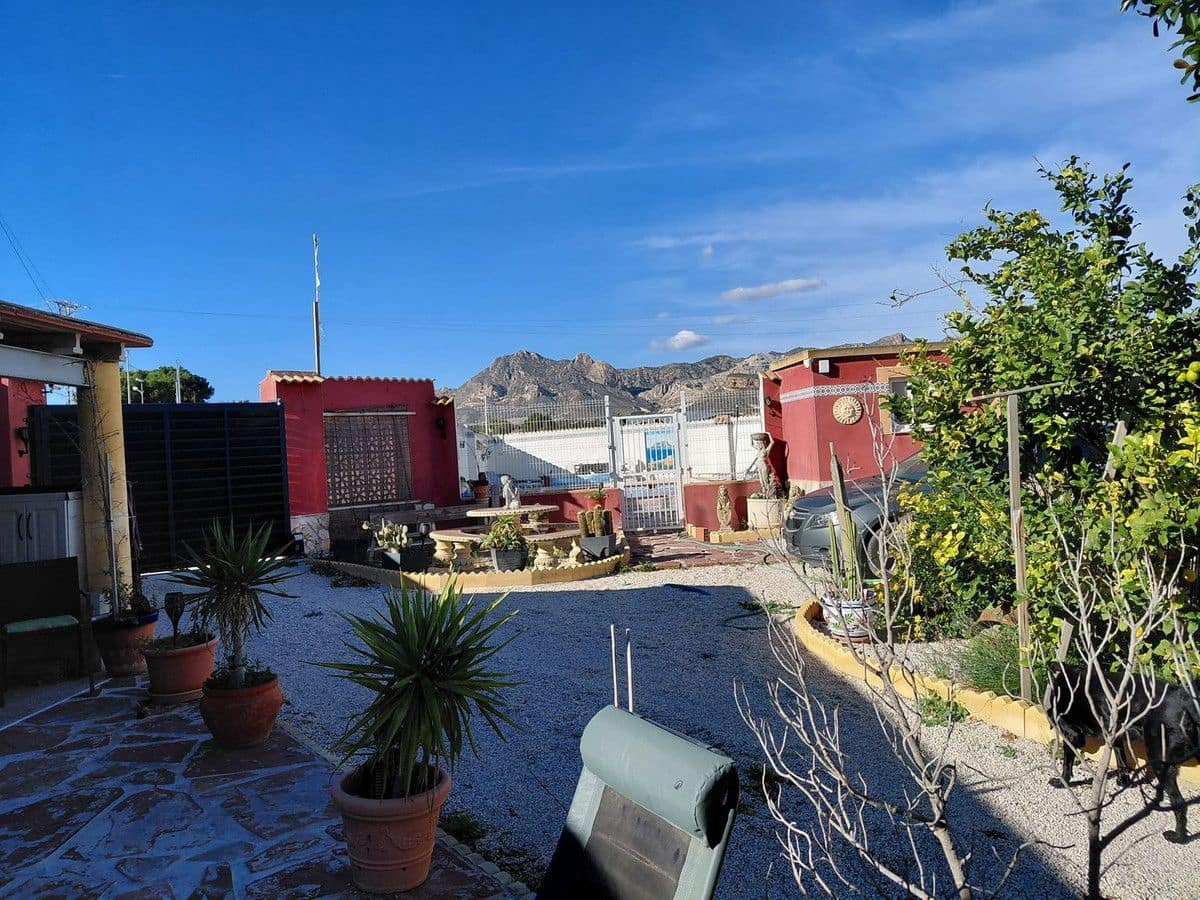 3 Zimmer Finca/Landgut zu verkaufen in Orihuela mit Pool - 350.000 € (Ref: 10028487)