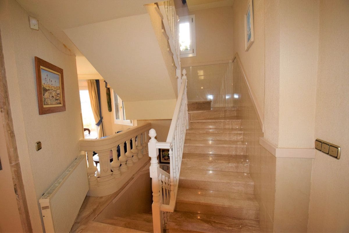5 Zimmer Villa zu verkaufen in Guardamar del Segura - 680.000 € (Ref: 10028488)