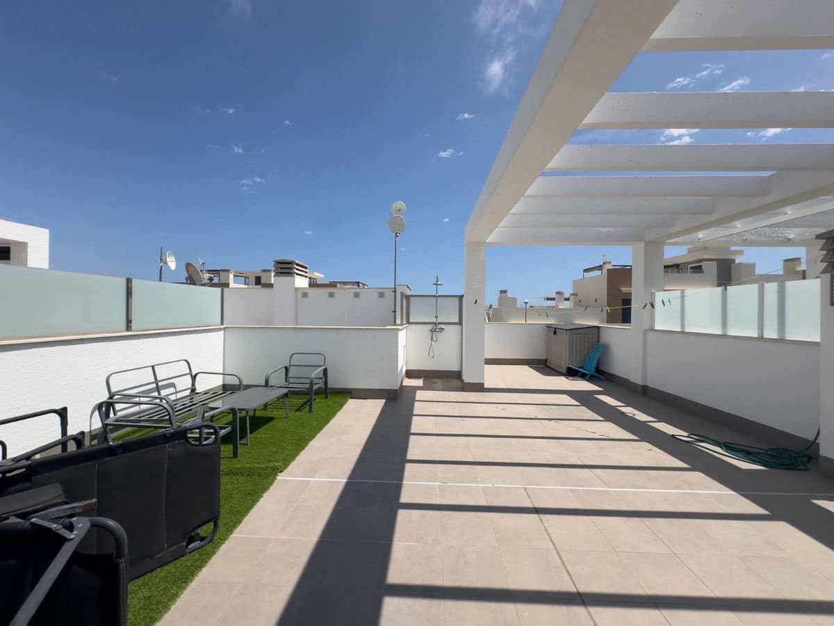 2 soveværelse Villa til salg i La Zenia med swimmingpool - € 339.000 (Ref: 10028489)