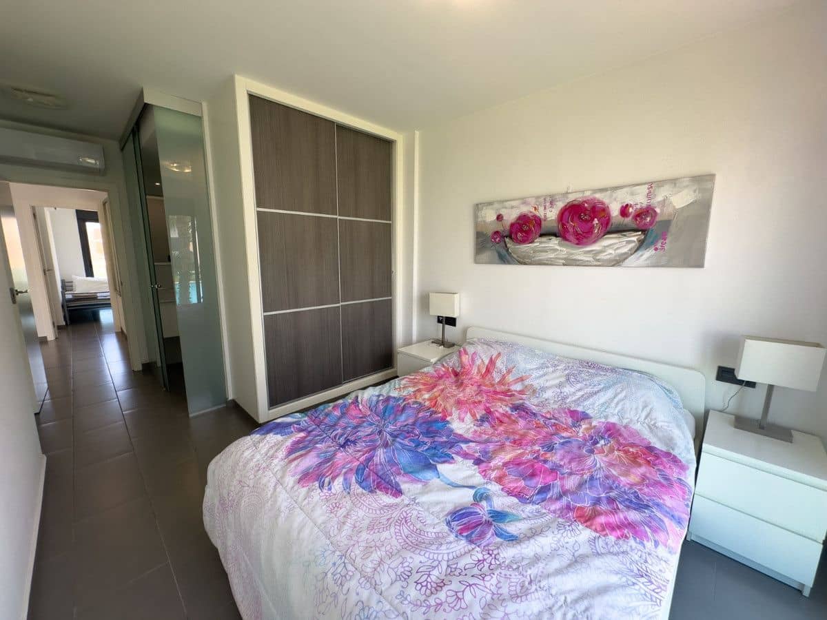 2 soveværelse Villa til salg i La Zenia med swimmingpool - € 339.000 (Ref: 10028489)