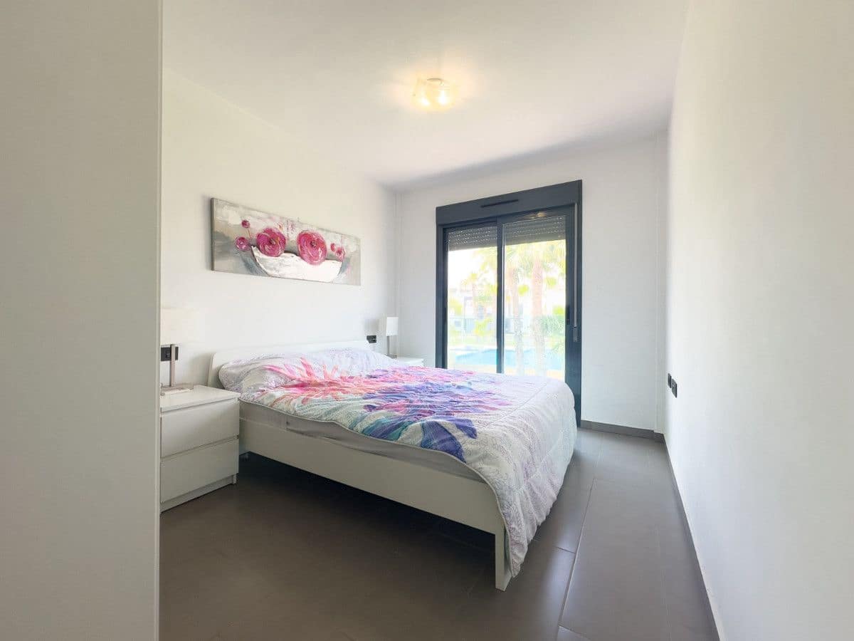 2 soveværelse Villa til salg i La Zenia med swimmingpool - € 339.000 (Ref: 10028489)