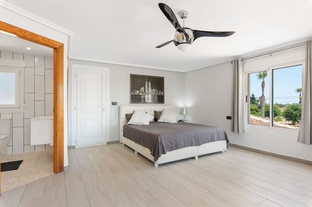 4 soveværelse Villa til salg i Catral - € 549.000 (Ref: 10028490)