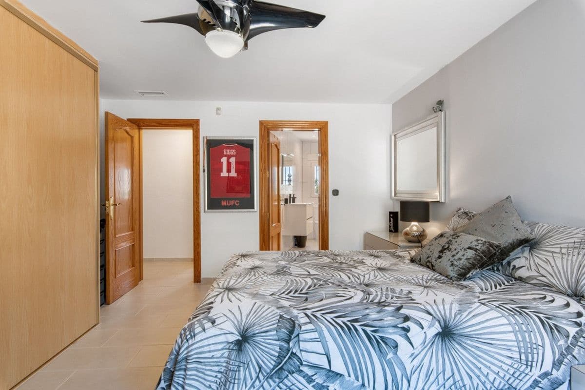 4 soveværelse Villa til salg i Catral - € 549.000 (Ref: 10028490)
