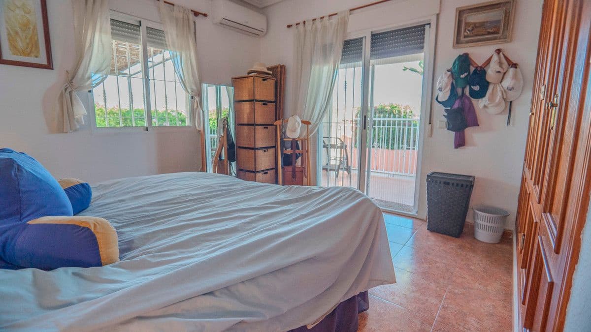 3 sypialnia Willa na sprzedaż w Orihuela z basenem - 350 000 € (Ref: 10028491)