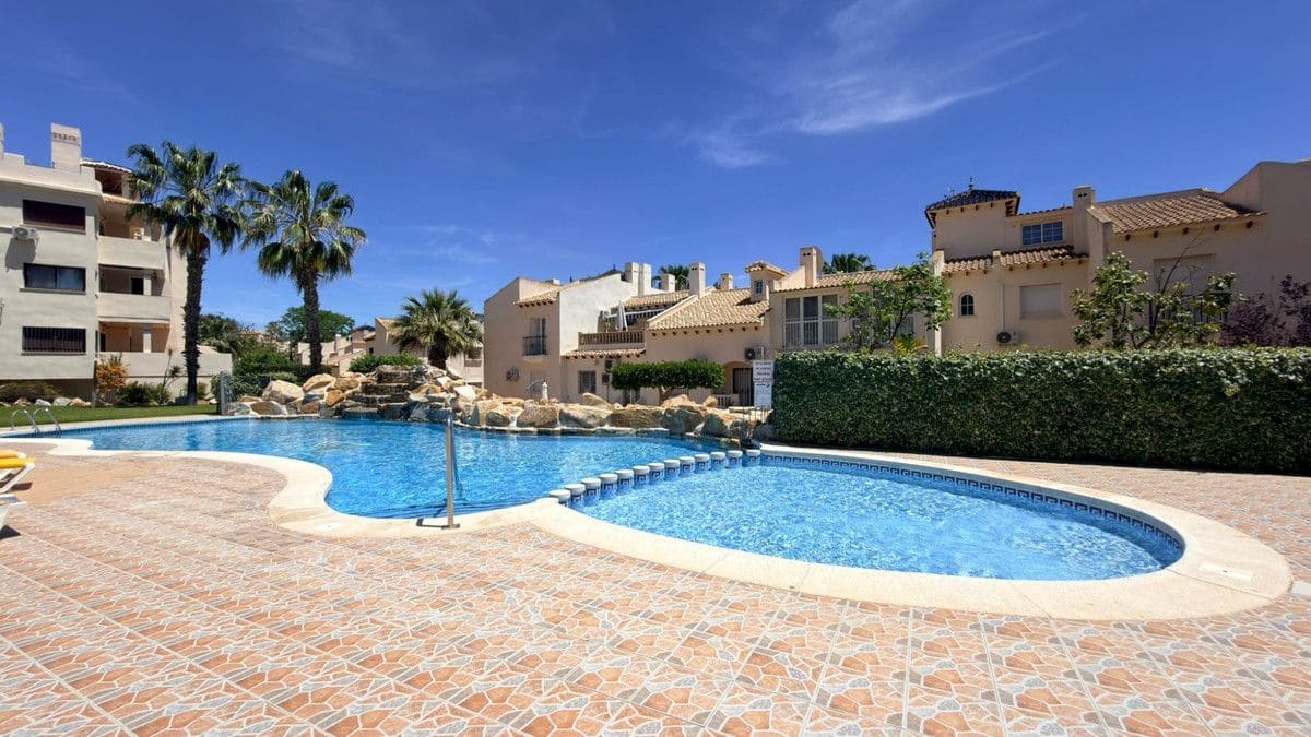 2 sovrum Hus till salu i Las Ramblas Golf med pool - 224 000 € (Ref: 10028493)
