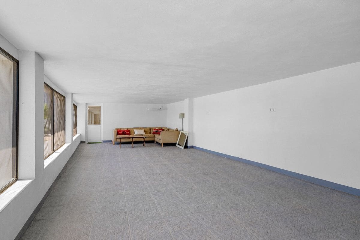 8 soveværelse Finca/Landehus til salg i Los Montesinos med swimmingpool - € 1.400.000 (Ref: 10028517)