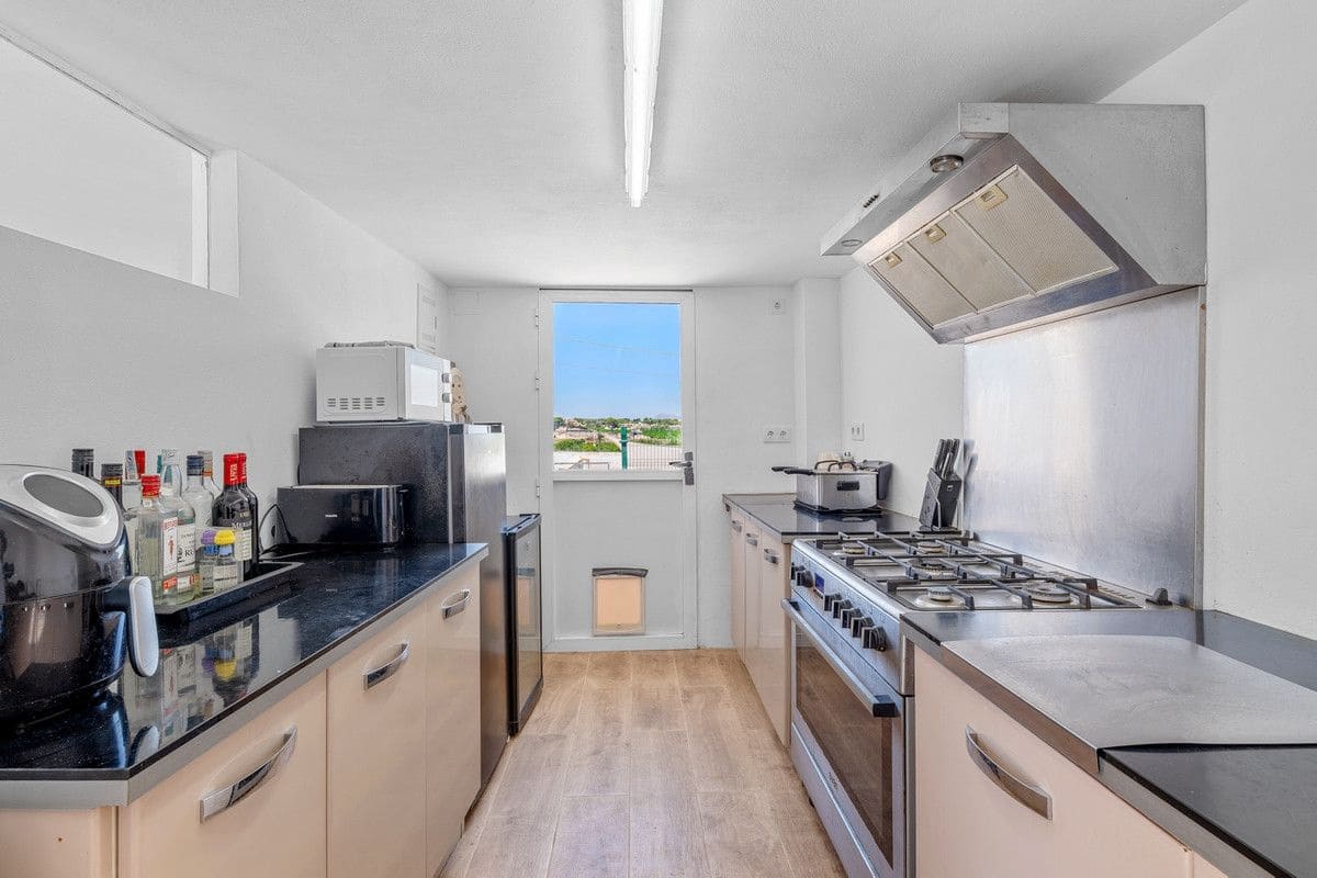 8 soveværelse Finca/Landehus til salg i Los Montesinos med swimmingpool - € 1.400.000 (Ref: 10028517)