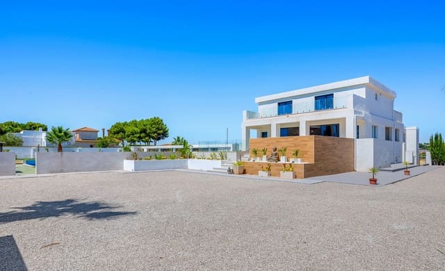 8 soveværelse Finca/Landehus til salg i Los Montesinos med swimmingpool - € 1.400.000 (Ref: 10028517)