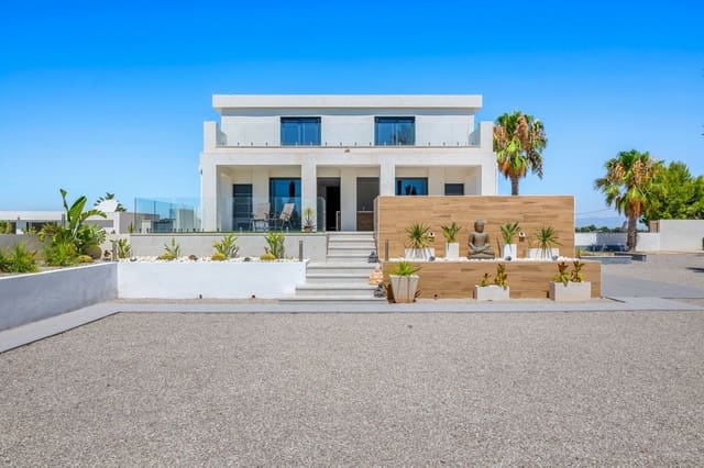 8 soveværelse Finca/Landehus til salg i Los Montesinos med swimmingpool - € 1.400.000 (Ref: 10028517)
