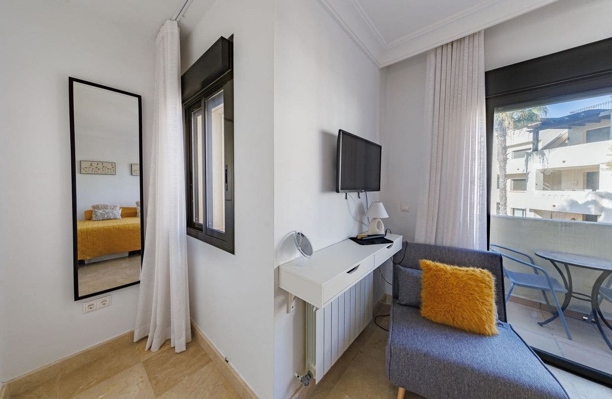 2 soverom Kjedet enebolig til salgs i Roda med svømmebasseng - € 229 950 (Ref: 10028525)