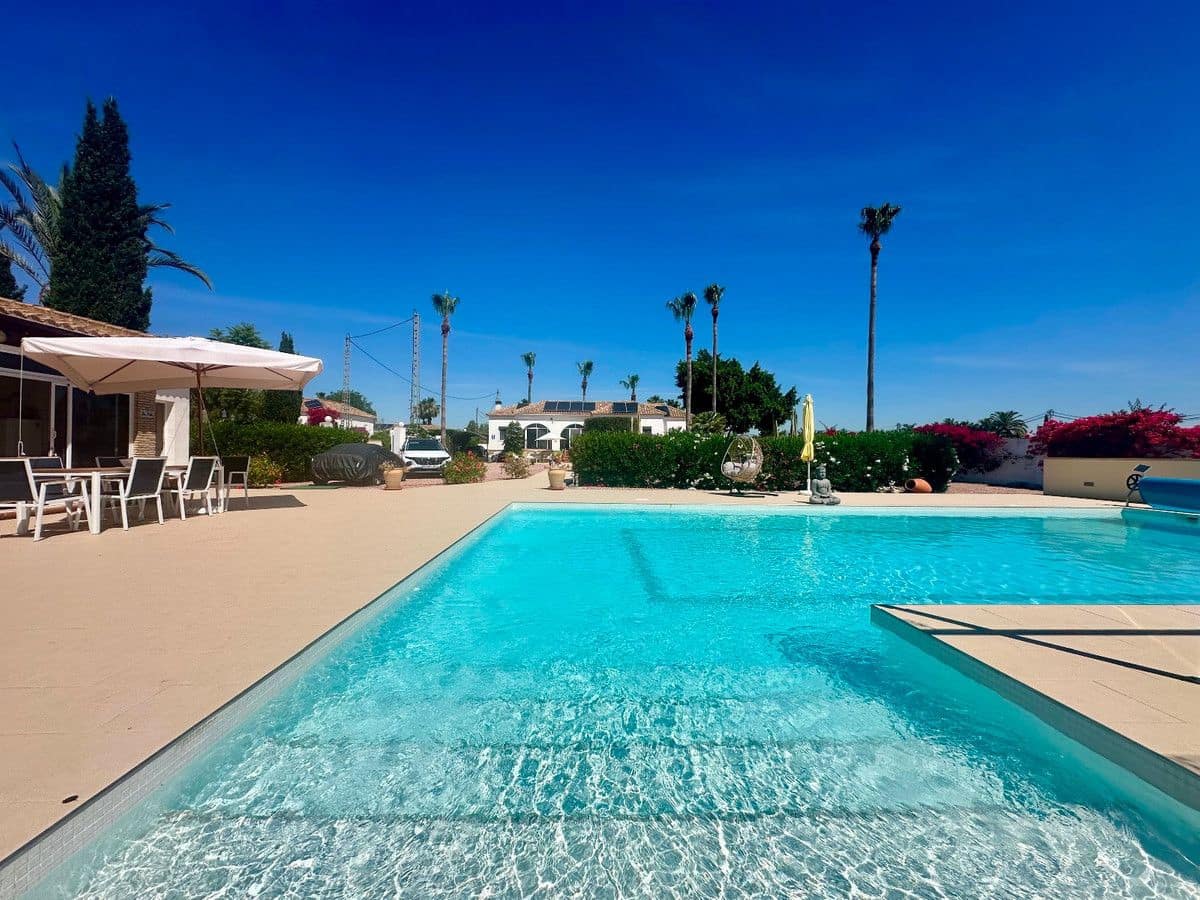 3 sovrum Villa till salu i Catral med pool - 435 000 € (Ref: 10028530)