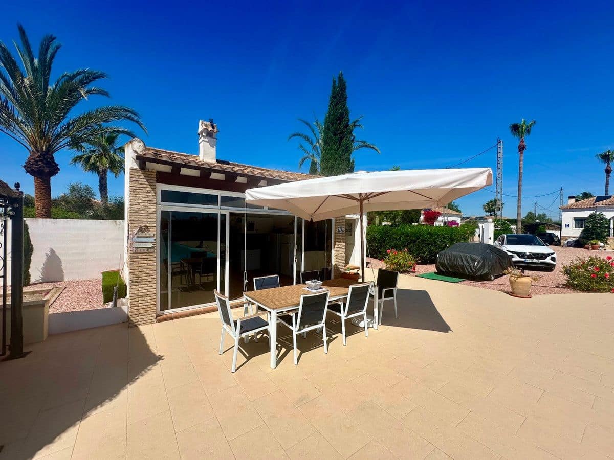 3 sovrum Villa till salu i Catral med pool - 435 000 € (Ref: 10028530)