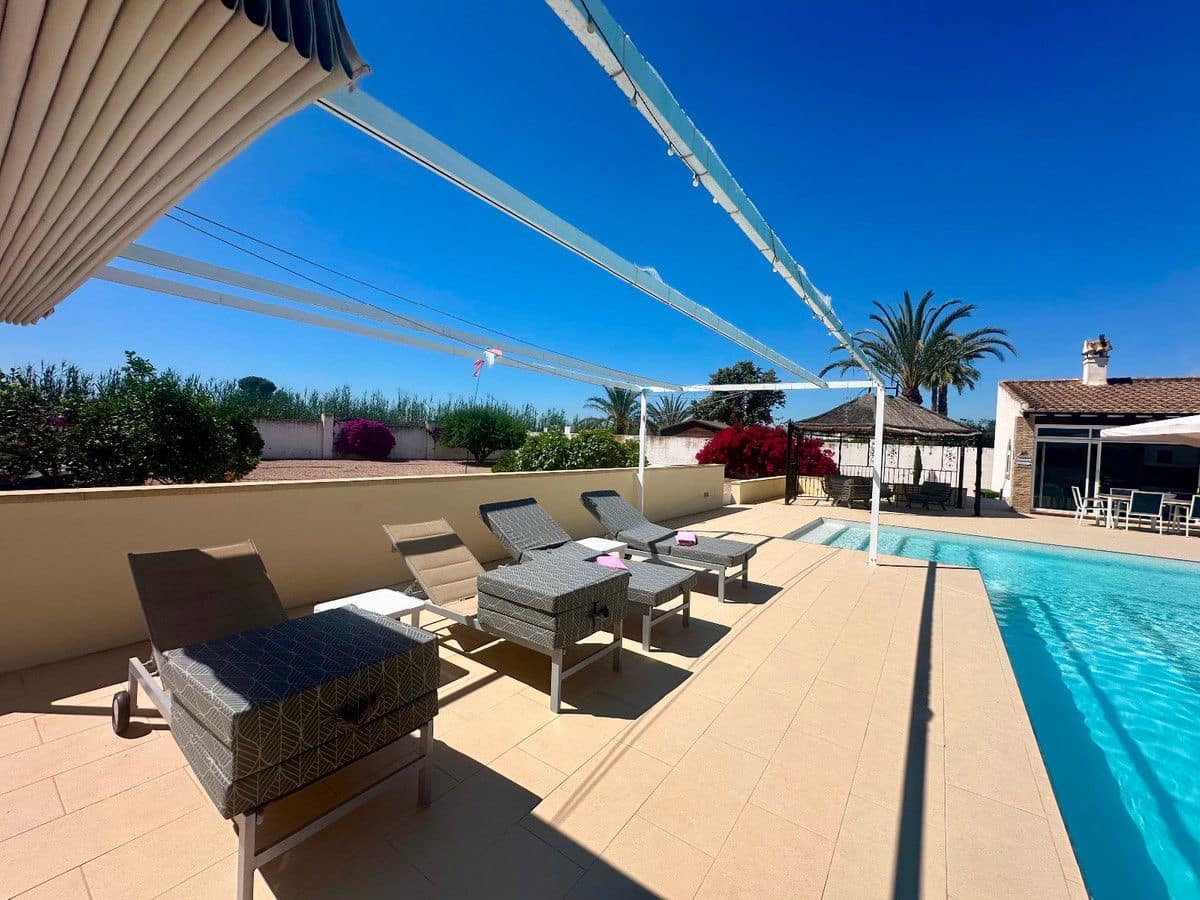 3 sovrum Villa till salu i Catral med pool - 435 000 € (Ref: 10028530)