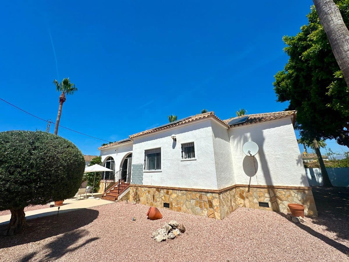3 sovrum Villa till salu i Catral med pool - 435 000 € (Ref: 10028530)