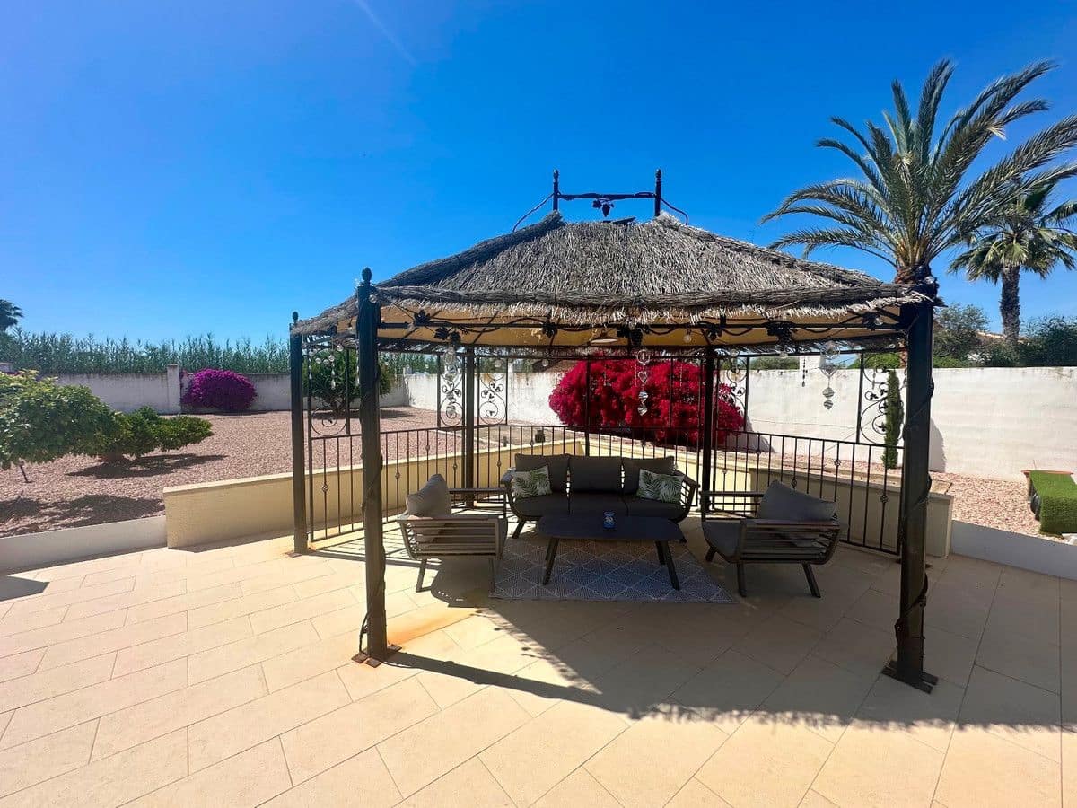 3 sovrum Villa till salu i Catral med pool - 435 000 € (Ref: 10028530)