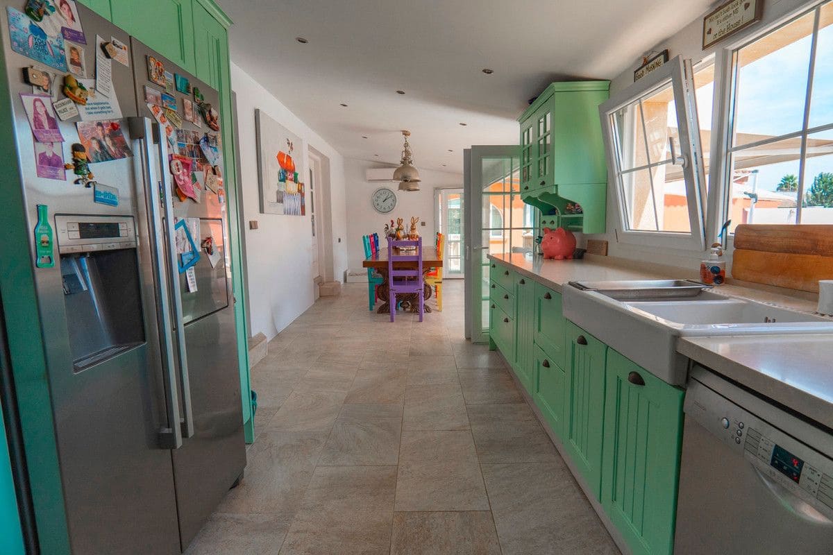 6 chambre Villa/Maison à vendre à Almoradi avec piscine - 595 000 € (Ref: 10028533)