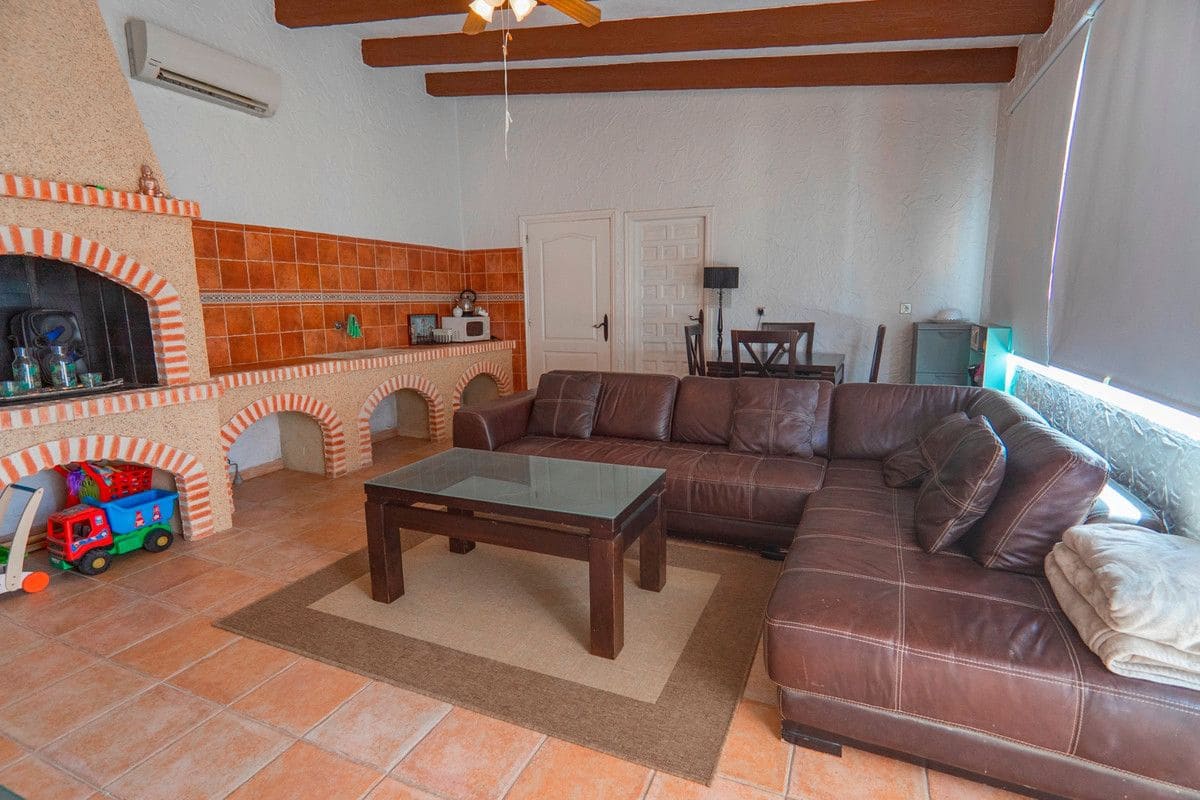 6 chambre Villa/Maison à vendre à Almoradi avec piscine - 595 000 € (Ref: 10028533)