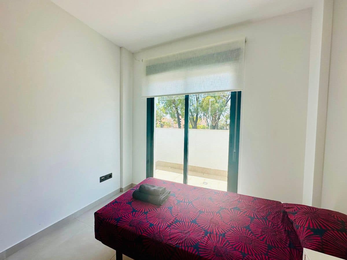 3 sypialnia Apartament na sprzedaż w Guardamar del Segura z basenem - 299 995 € (Ref: 10028534)