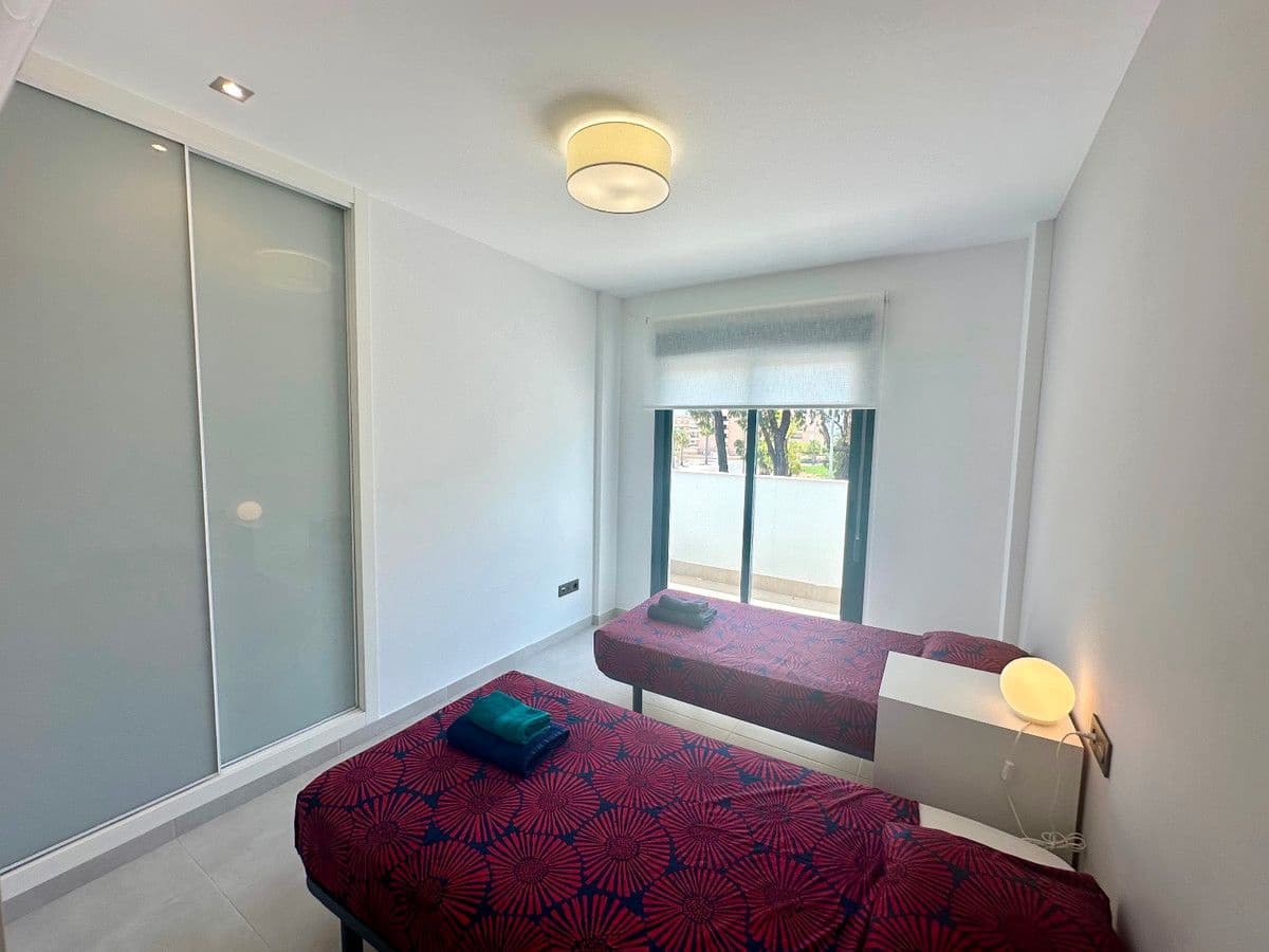 3 sypialnia Apartament na sprzedaż w Guardamar del Segura z basenem - 299 995 € (Ref: 10028534)