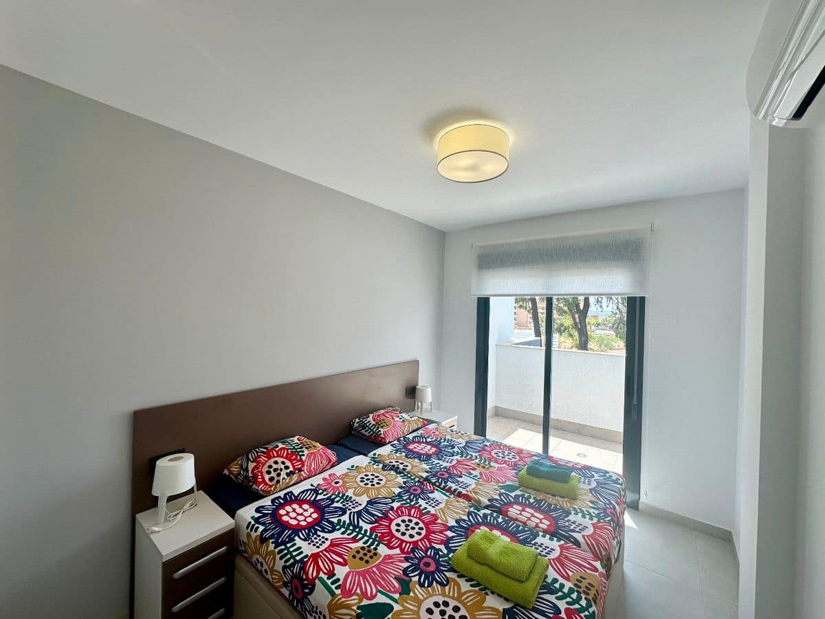 3 sypialnia Apartament na sprzedaż w Guardamar del Segura z basenem - 299 995 € (Ref: 10028534)
