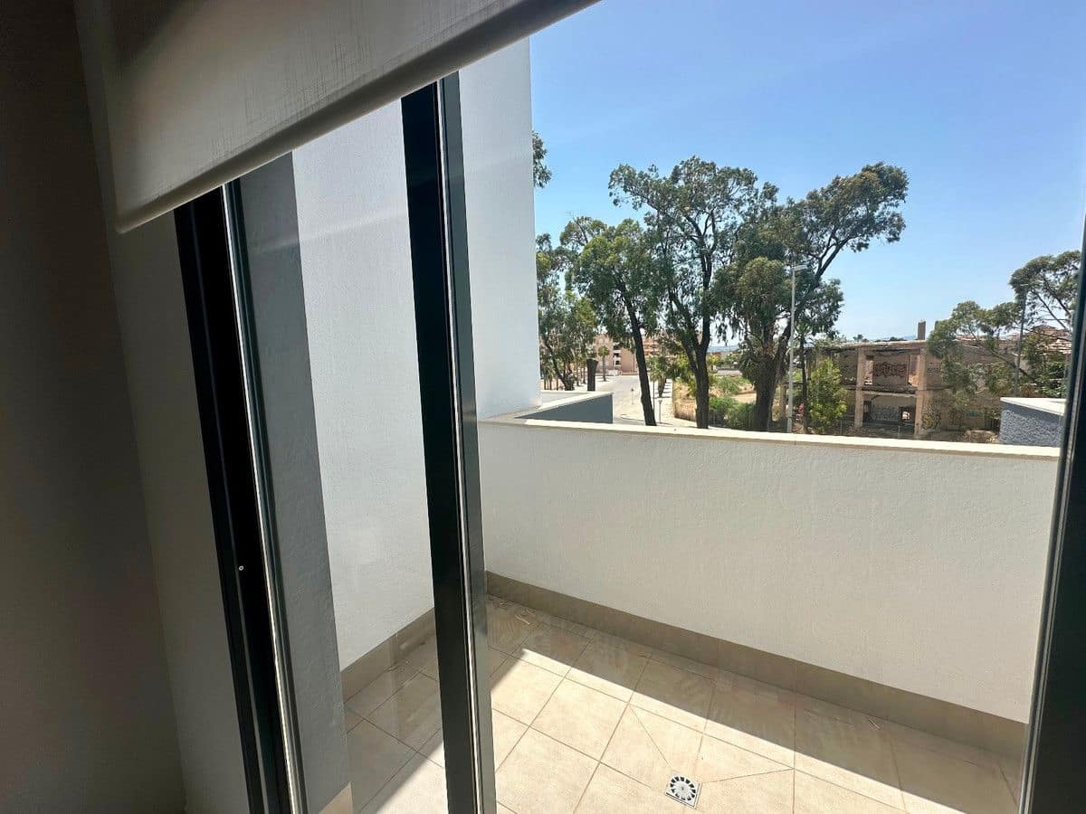 3 sypialnia Apartament na sprzedaż w Guardamar del Segura z basenem - 299 995 € (Ref: 10028534)