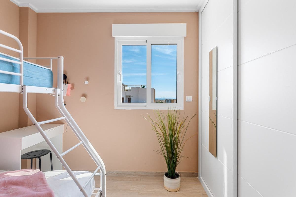 3 quarto Apartamento para venda em Orihuela Costa - 450 000 € (Ref: 10028539)