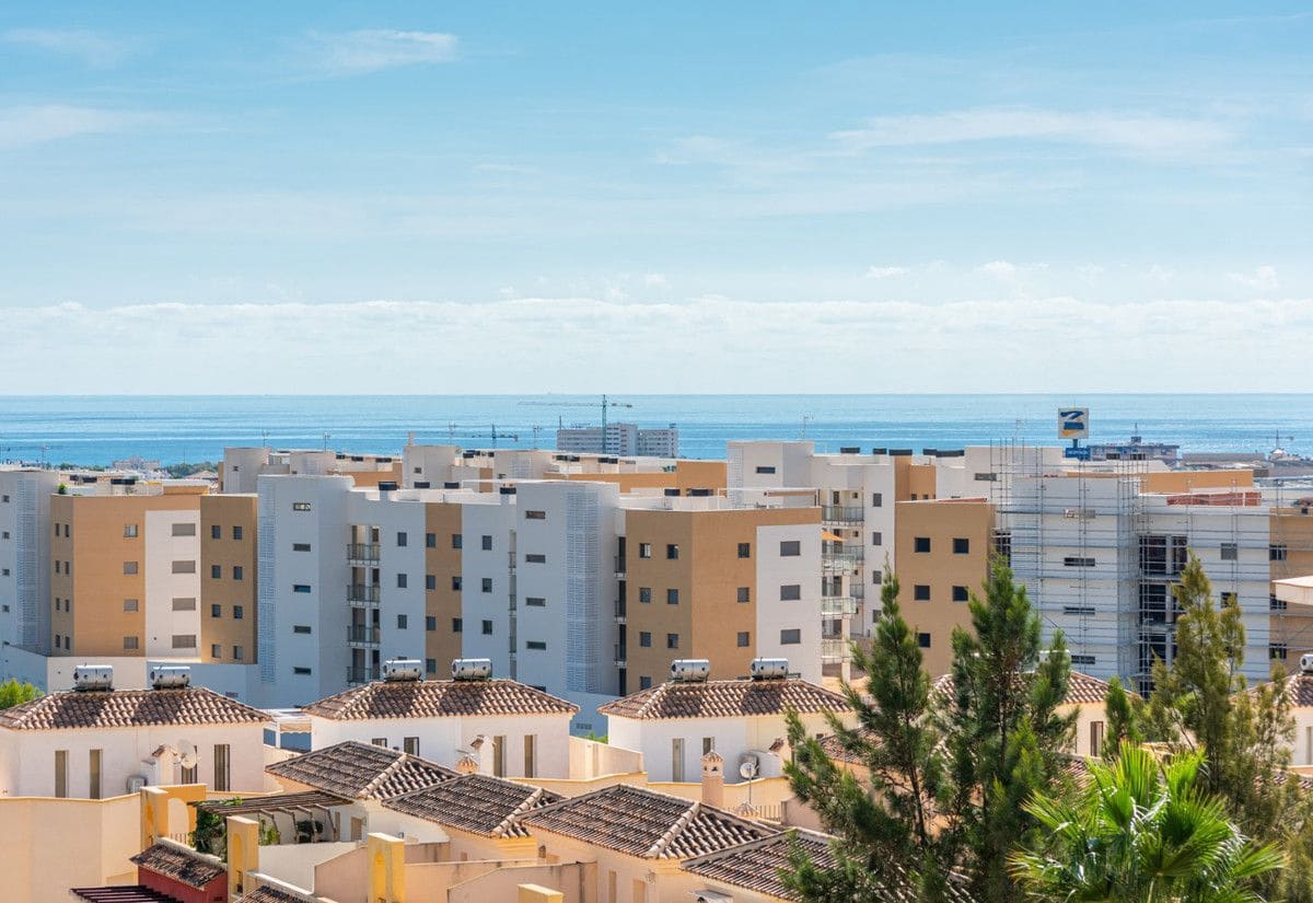 3 quarto Apartamento para venda em Orihuela Costa - 450 000 € (Ref: 10028539)